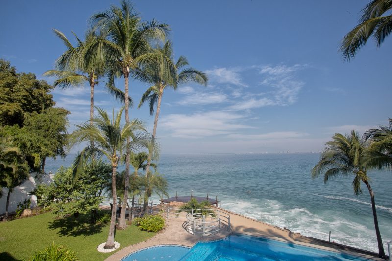La Mansion photo 77