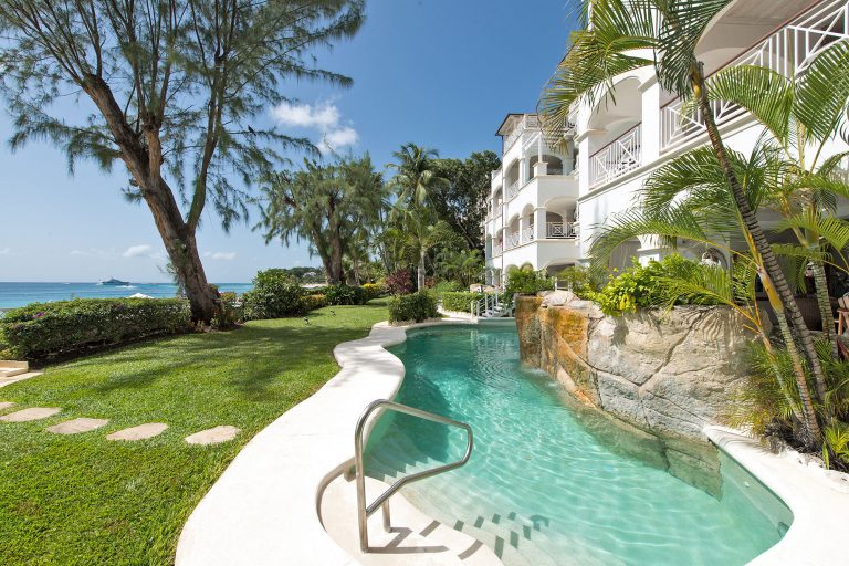 Old Trees Penthouse in Paynes Bay, Barbados
