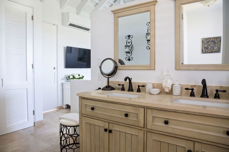 Pearl West photo 9