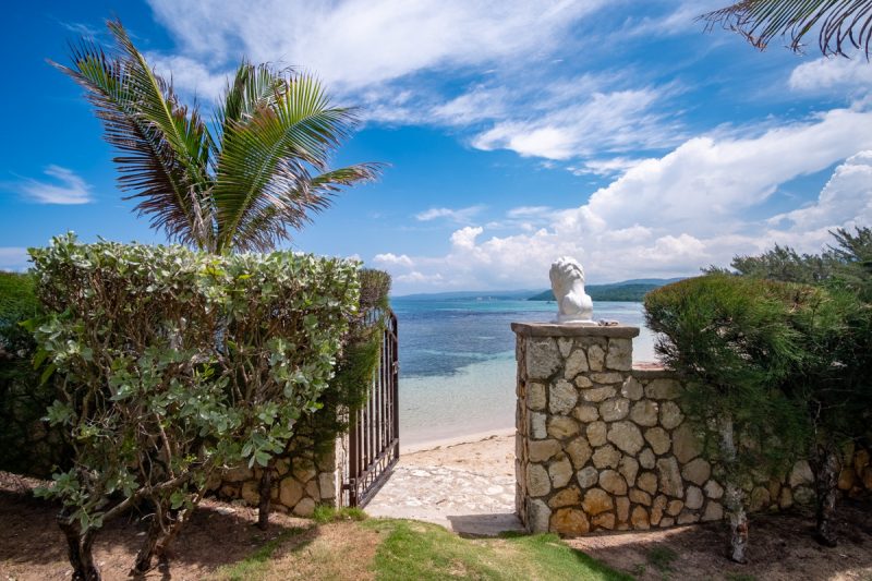 Seven Seas on the Beach photo 15