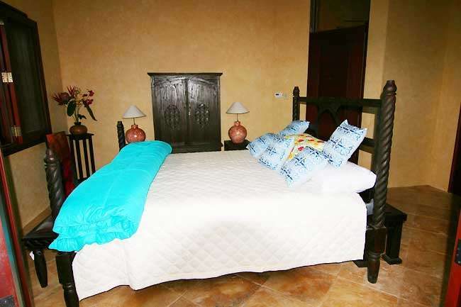 Amorosa photo 6